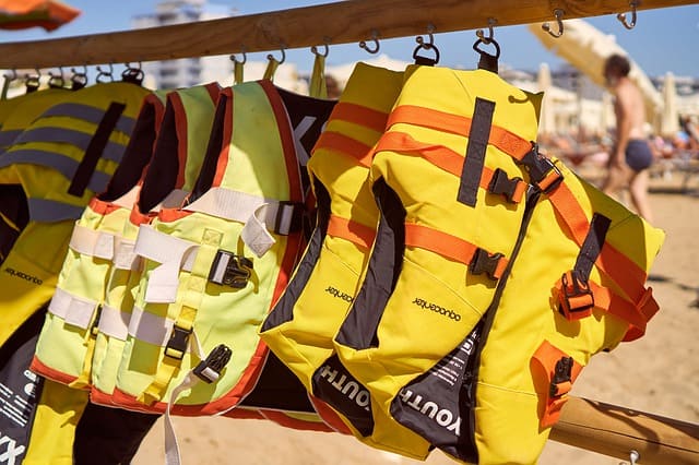 several types of life jackets
